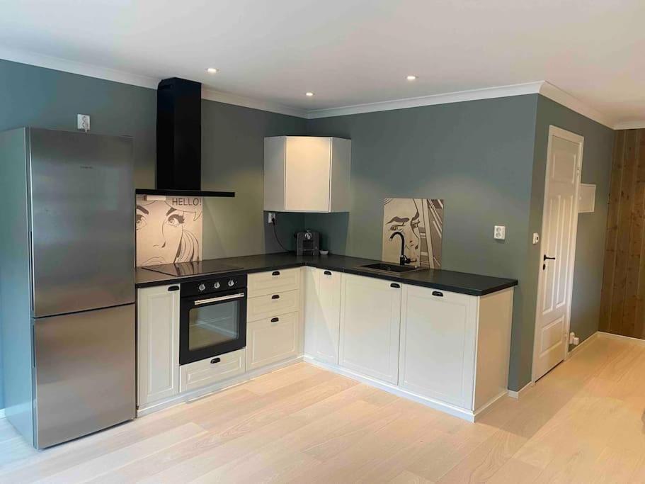 Modern Apartment Near City Center - Parking Available Sandefjord Exterior foto